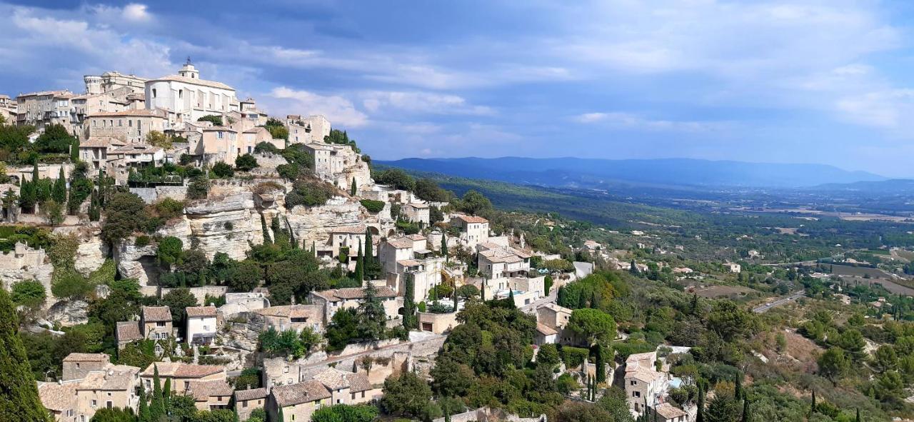 Aux Portes Du Luberon Cheval Blanc Exterior foto
